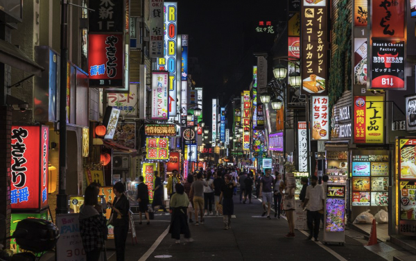 Colorful_neon_street_signs_in_Kabukicho_Shinjuku_Tokyo-1024x683-2